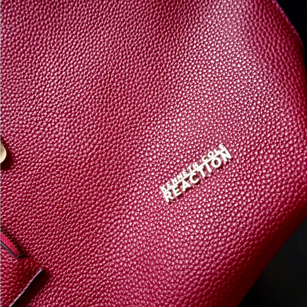 Kenneth Cole Reaction Red Pebbled Tote Bag w Pouch Work Travel - Picture 2 of 6